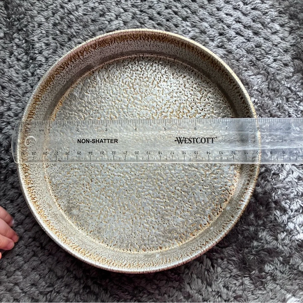 (2)‎ Vintage, Mid-Century, Cottagecore, Farmhouse, Textured 8” Metal Cake Pans